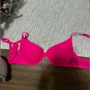 hot pink pink bra